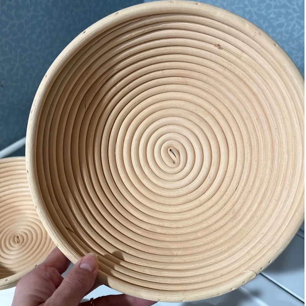 Set of 2 Round Rattan Bread Proofing Banneton‎ Baskets with Linen Liners Natural